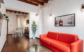 Charming Milan Apartments Brera - Madonnina